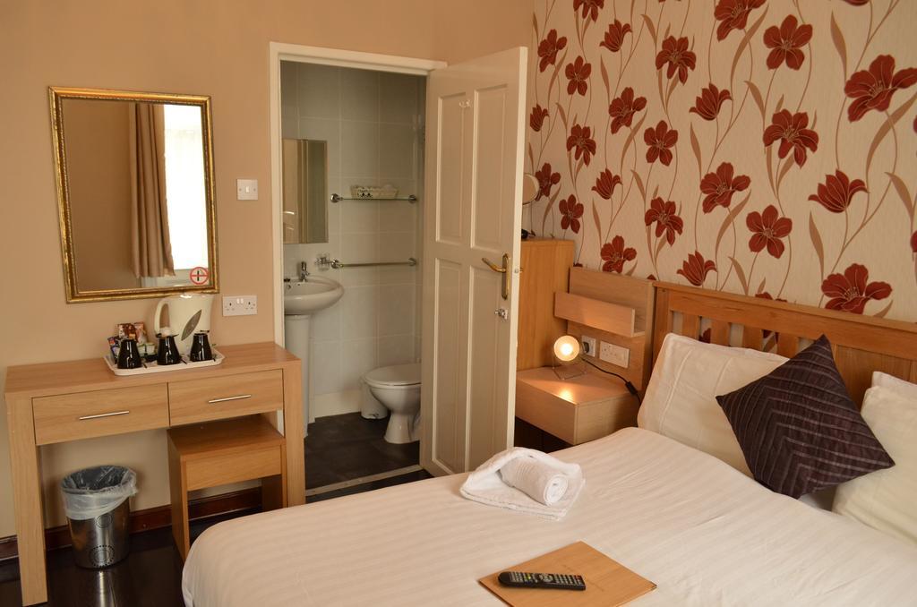 Shirley B & B Bournemouth Esterno foto