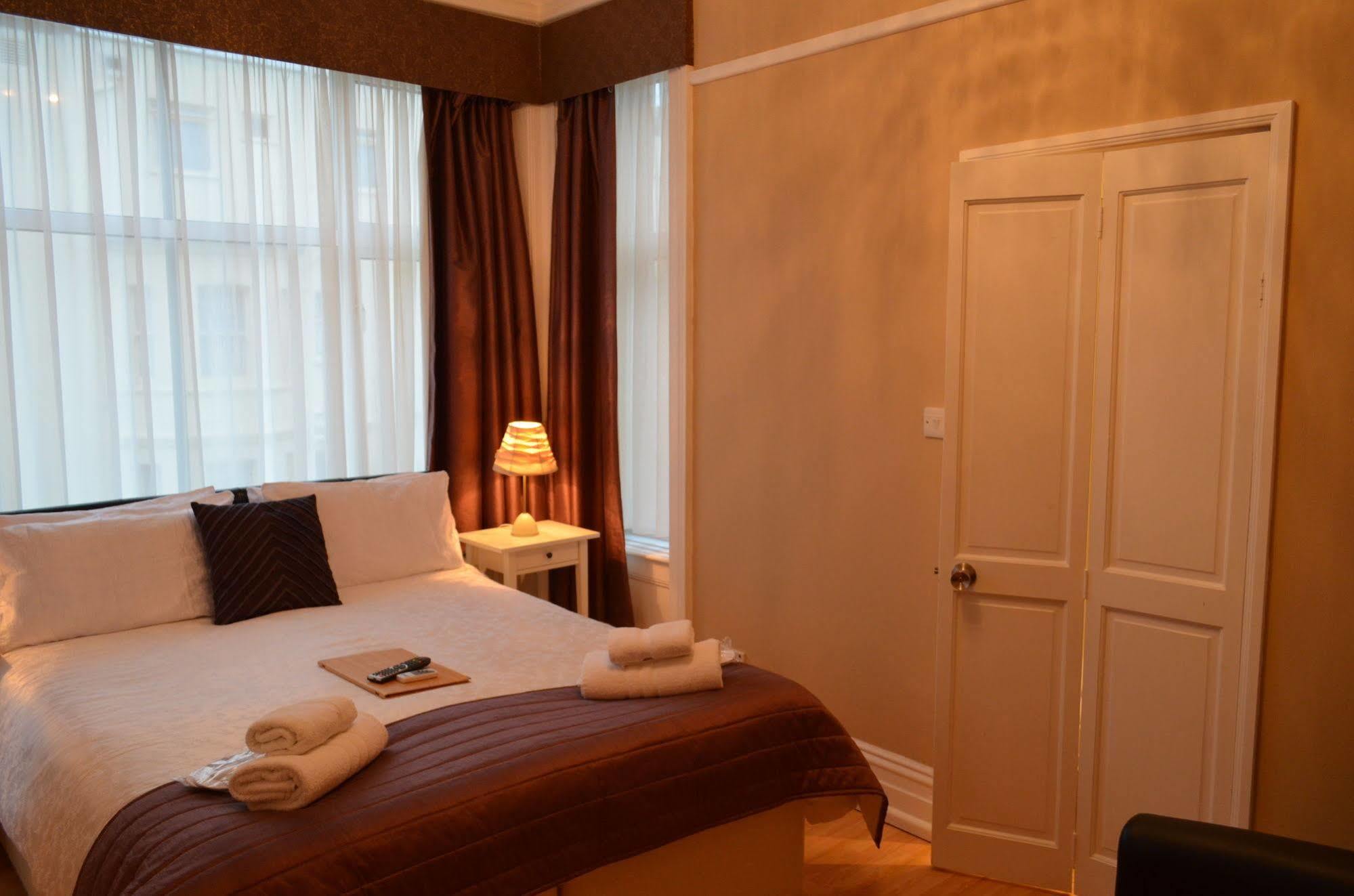Shirley B & B Bournemouth Esterno foto