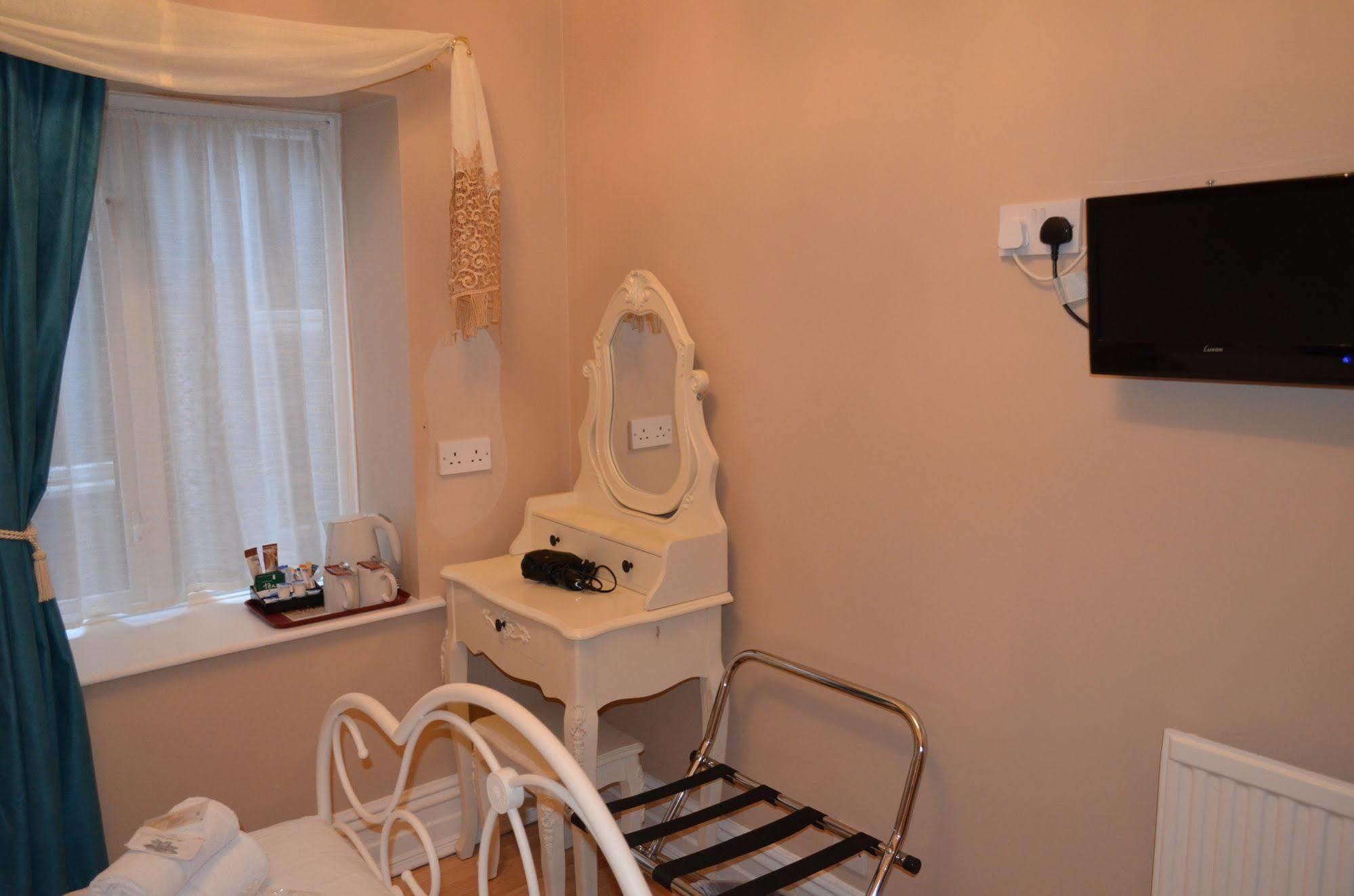 Shirley B & B Bournemouth Esterno foto
