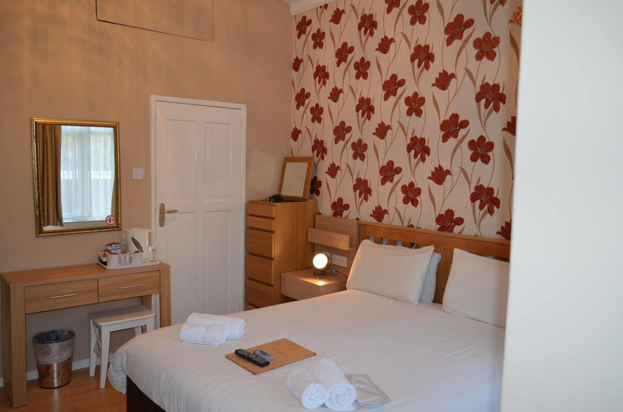 Shirley B & B Bournemouth Esterno foto